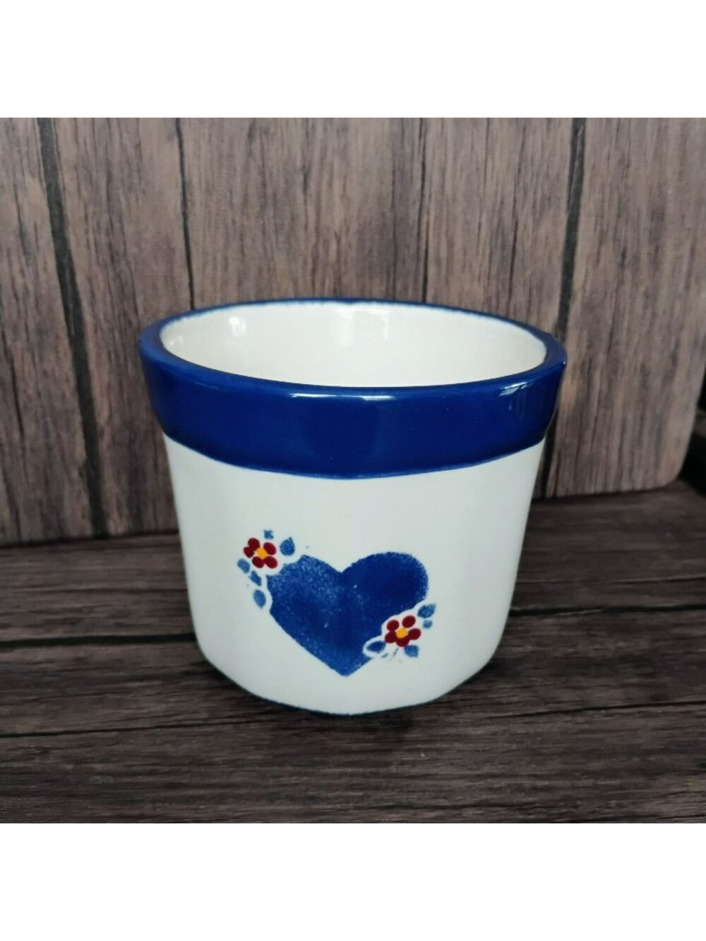 Hand-Painted Pottery Planter, Heart Floral Design Signed B&B 4" Red White Blue
